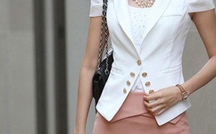 《巨乳女教师》BD版电影